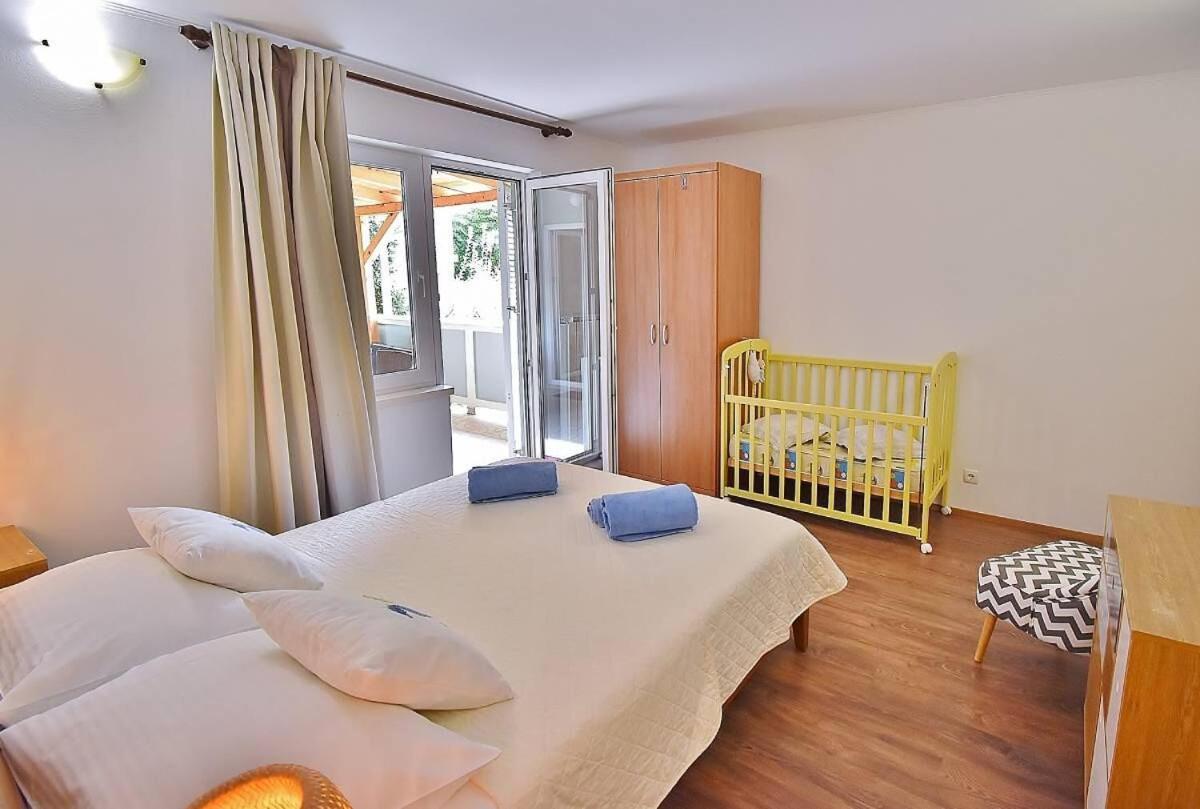 Apartments Ruzica Banjol Dış mekan fotoğraf